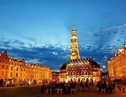 Au Coeur De La Grand Place Arras Ngoại thất bức ảnh